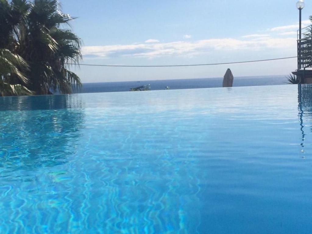 Casa Milena Elegante Dimora Con Piscina Privata * Albissola Marina